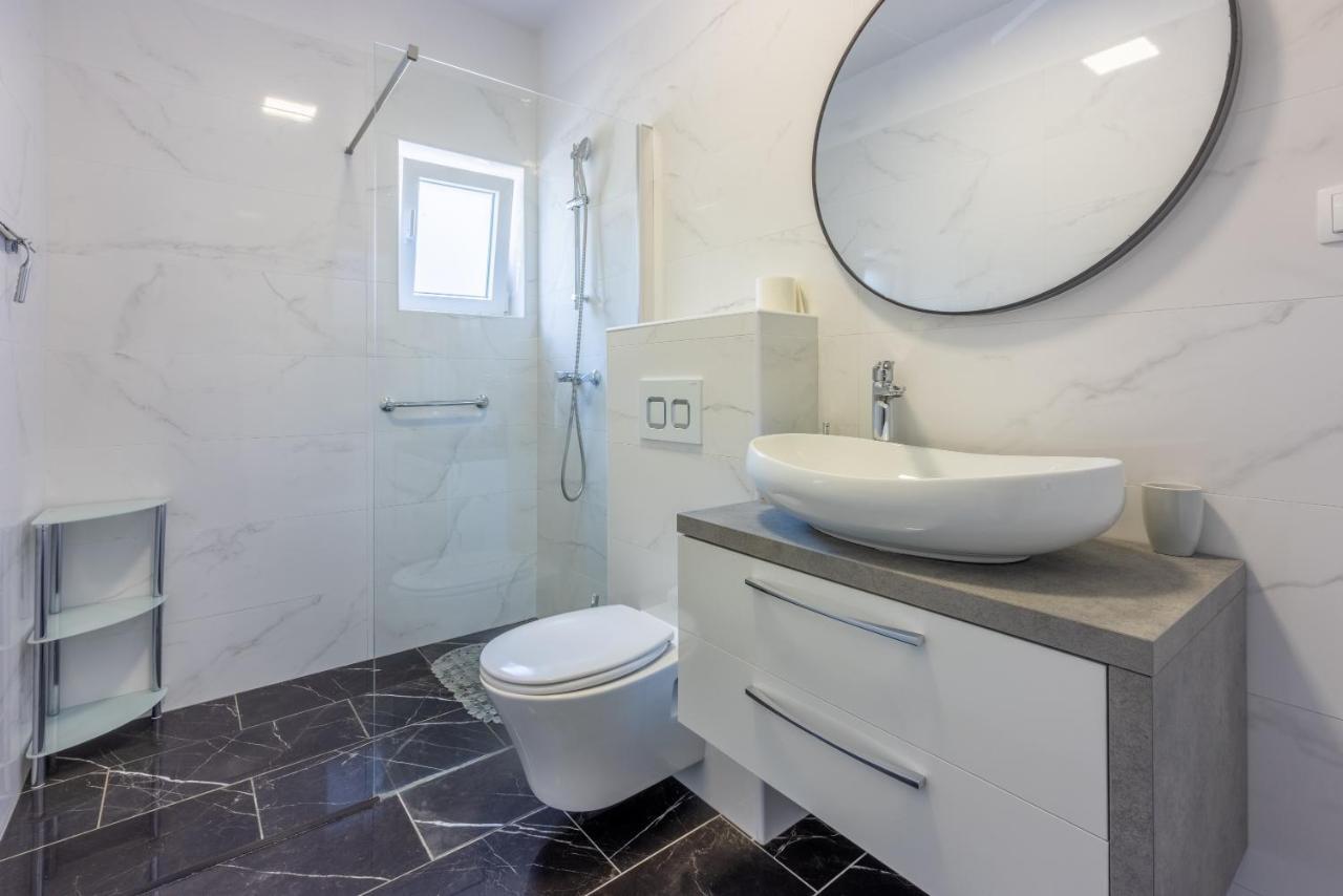 Apartman Dora Crikvenica Esterno foto