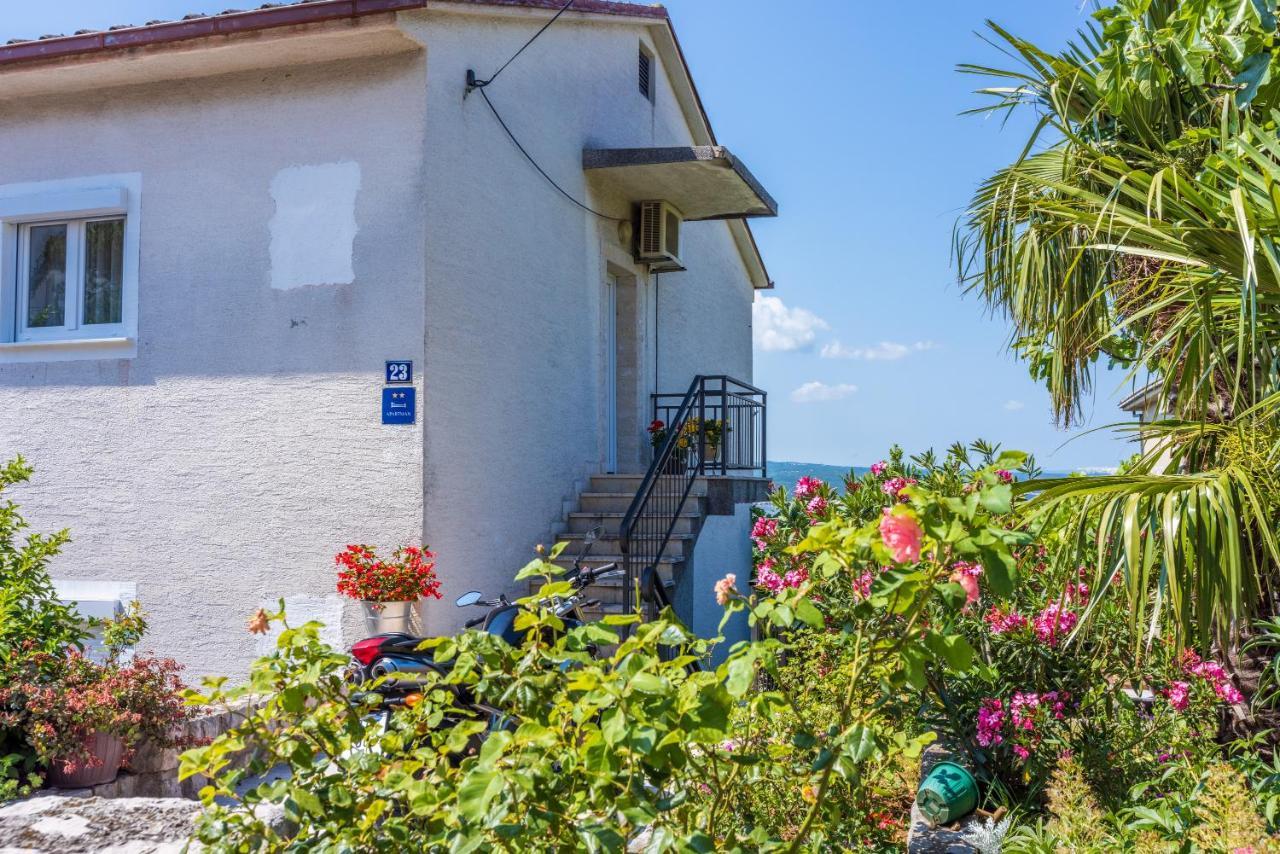 Apartman Dora Crikvenica Esterno foto